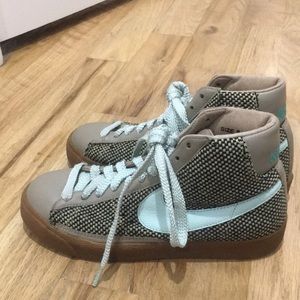 Tweed Nike Blazer Mid